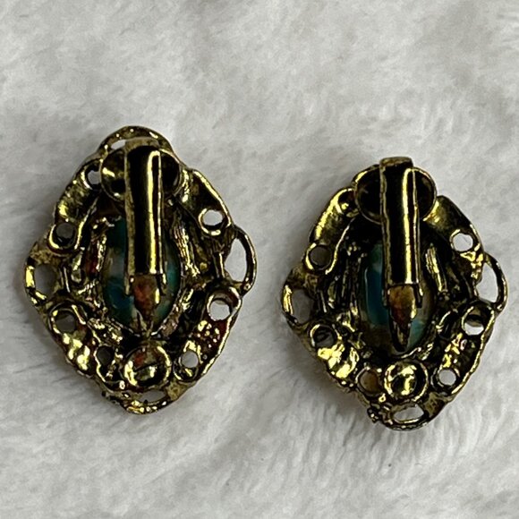 Vintage Gold Filigree Clip-On Earrings With Blue Marbled Stone - Picture 4 of 5